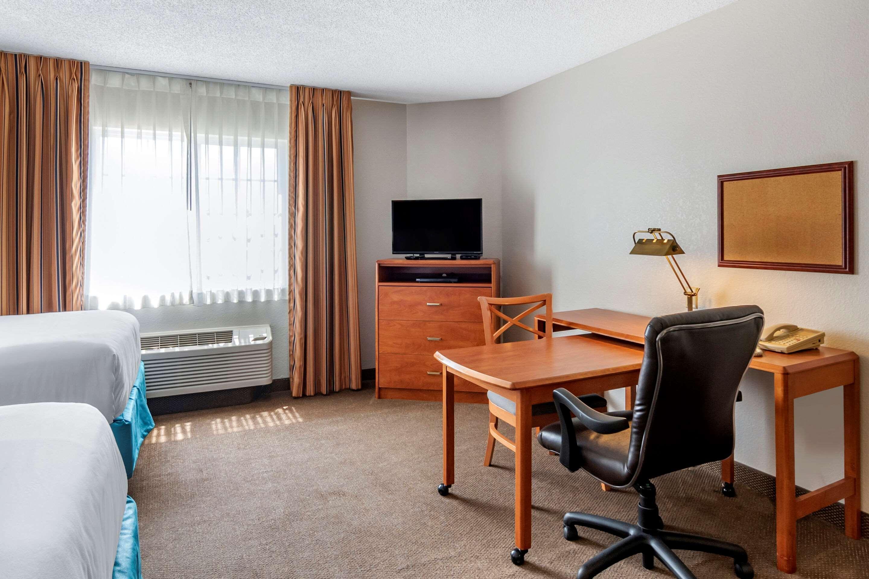 Mainstay Suites Emporia Exteriér fotografie